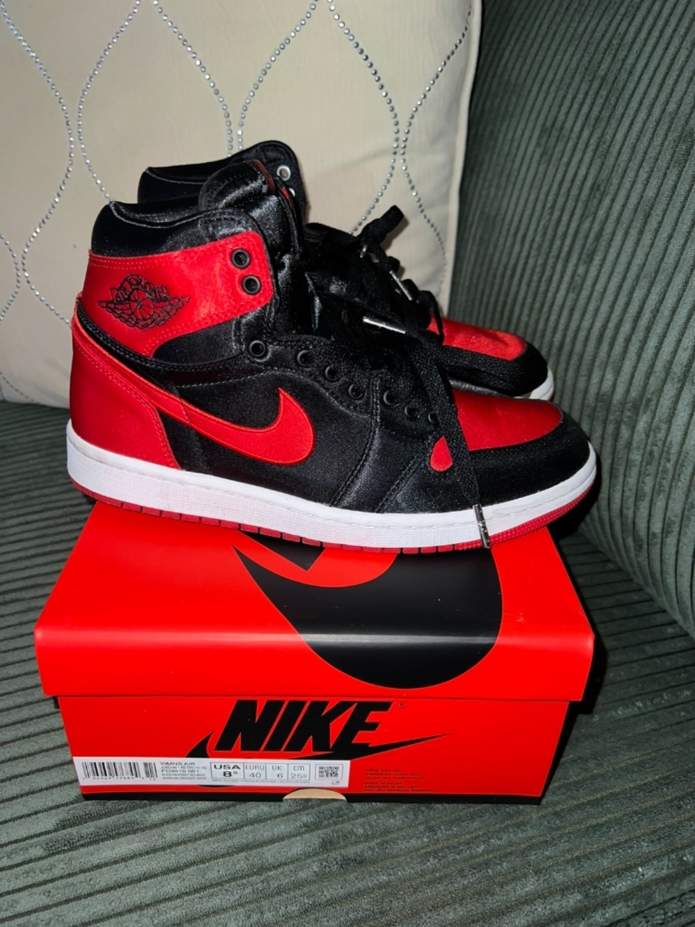 Woman’s Air Jordan 1 Retro Hi OG